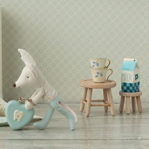 Maileg stolik ze stołkiem drewniany Table and stool set  3
