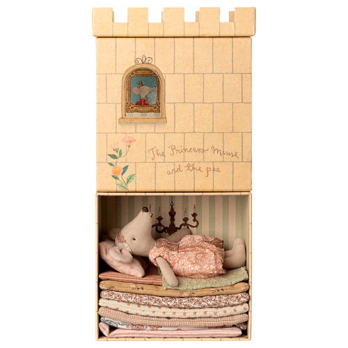 Maileg Myszka Księżniczka na ziarnku grochu - Big Sister Princess and the pea 2026 3