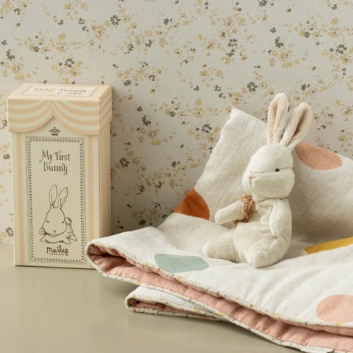 Maileg króliczek my first bunny kremowy w pudełeczku 1